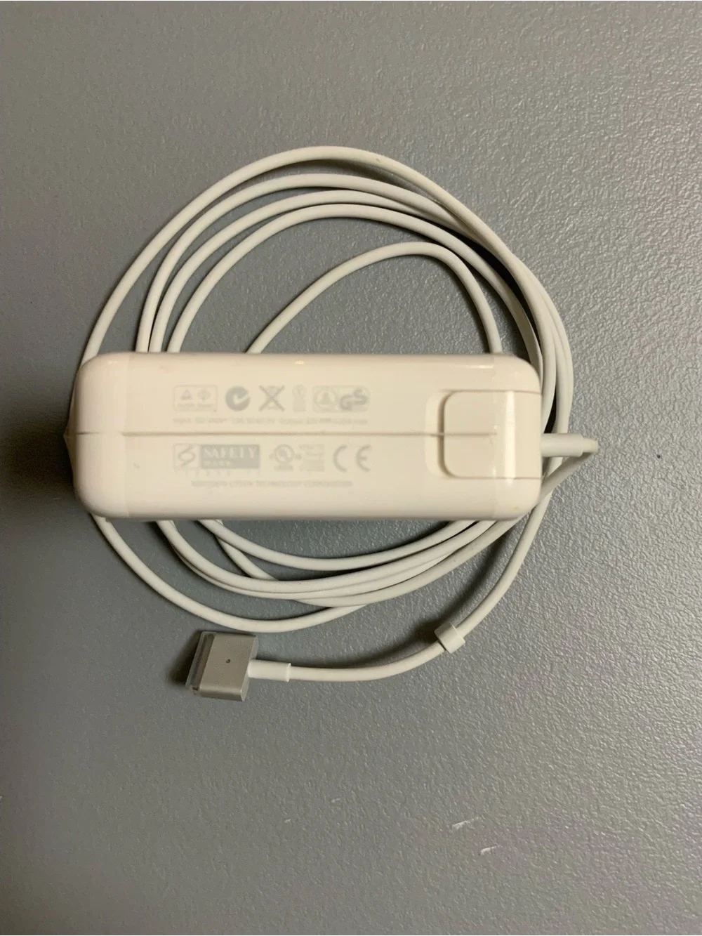Apple White MagSafe Power Adapter with Attached Cable 85W
